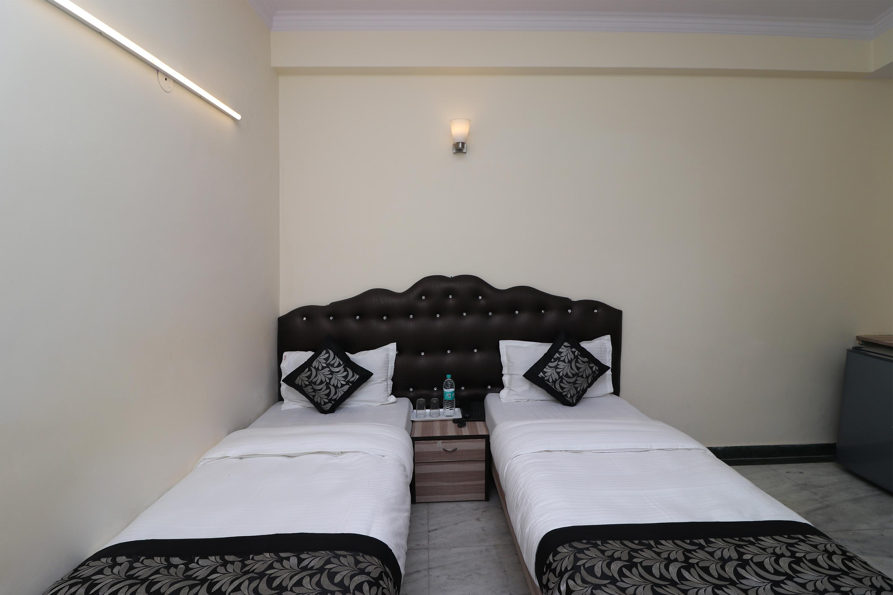 Adb Rooms Hotel Silver Shine New Delhi Ngoại thất bức ảnh